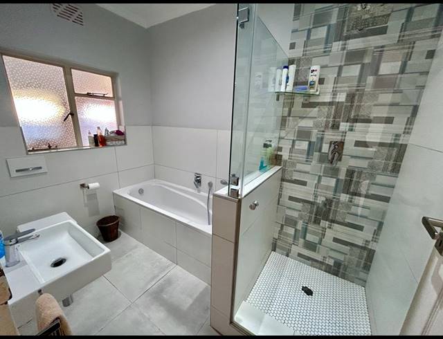 4 BEDROOM HOUSE FOR SALE IN GOODWOOD ESTATE